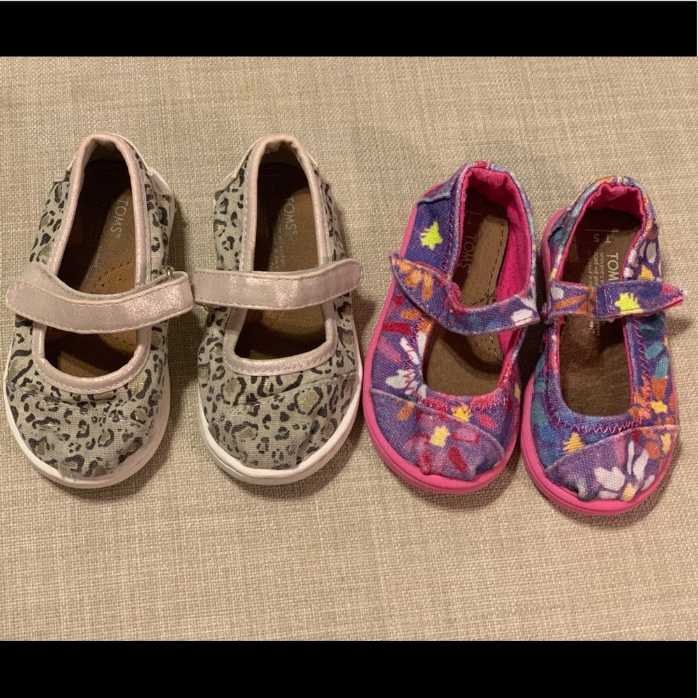 🌺 2 Pairs of Toms Maryjanes 🌸 Toddler Sz 5